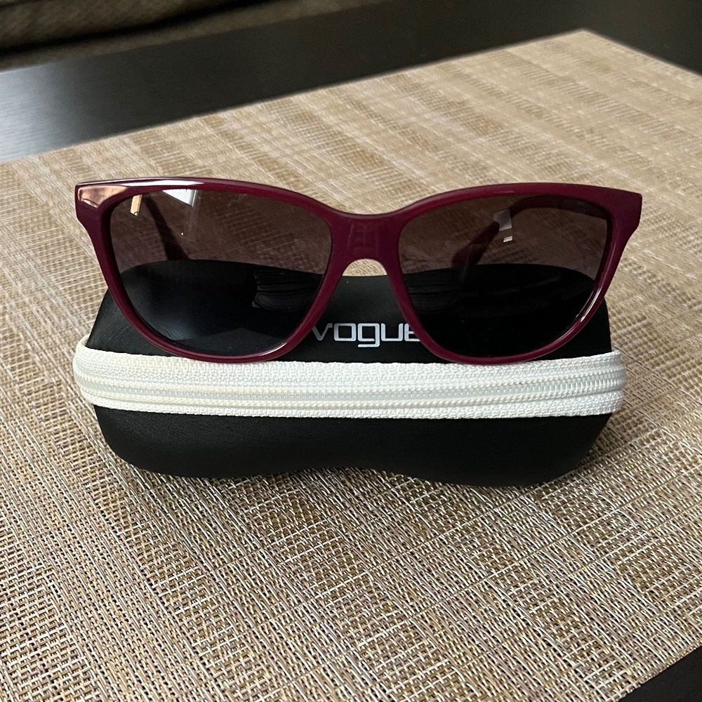 NEW Vogue Sunglasses with Case